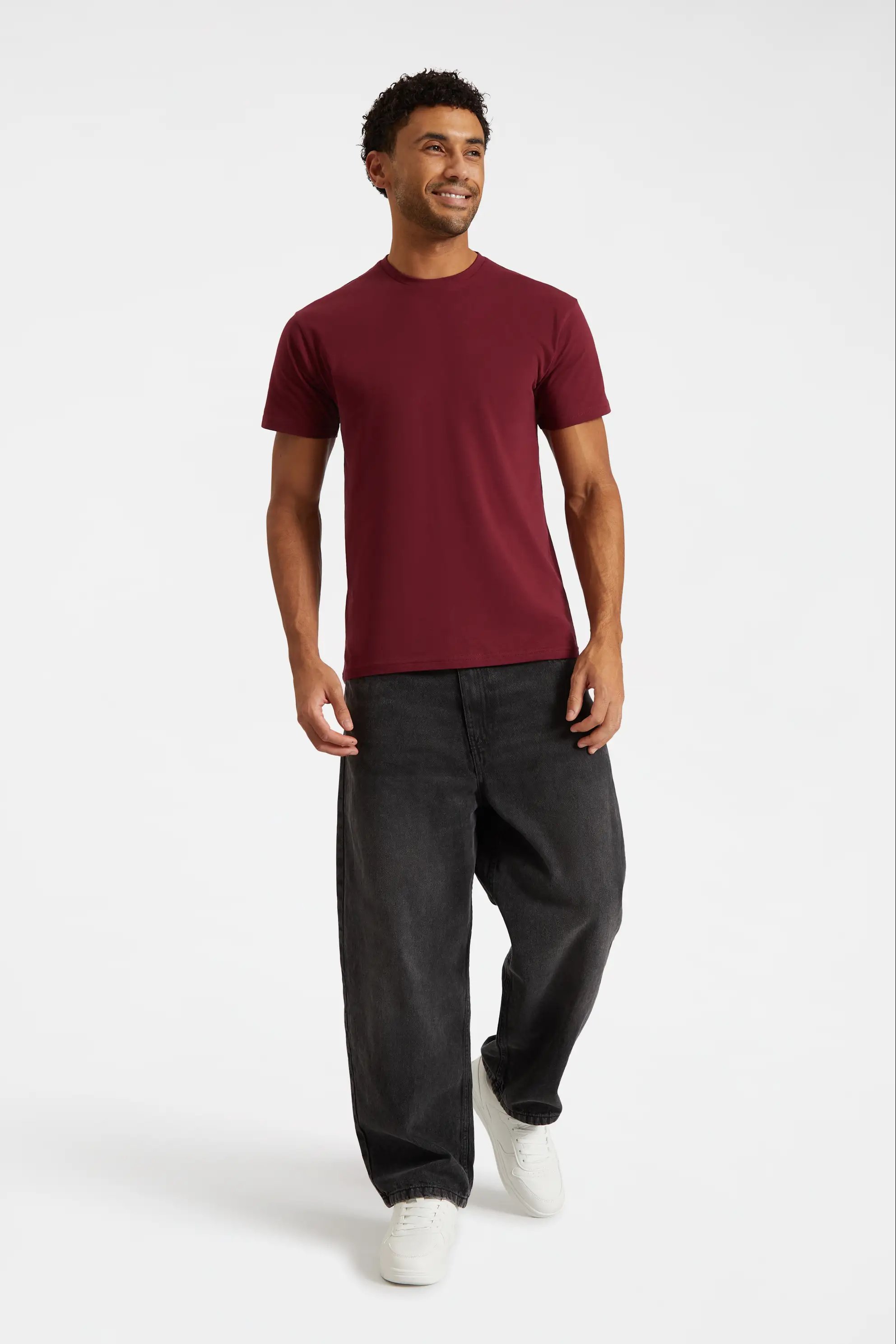 UC301_Full Body Front.webp